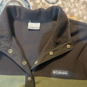 Columbia Olive and Charcoal Snap Fleece